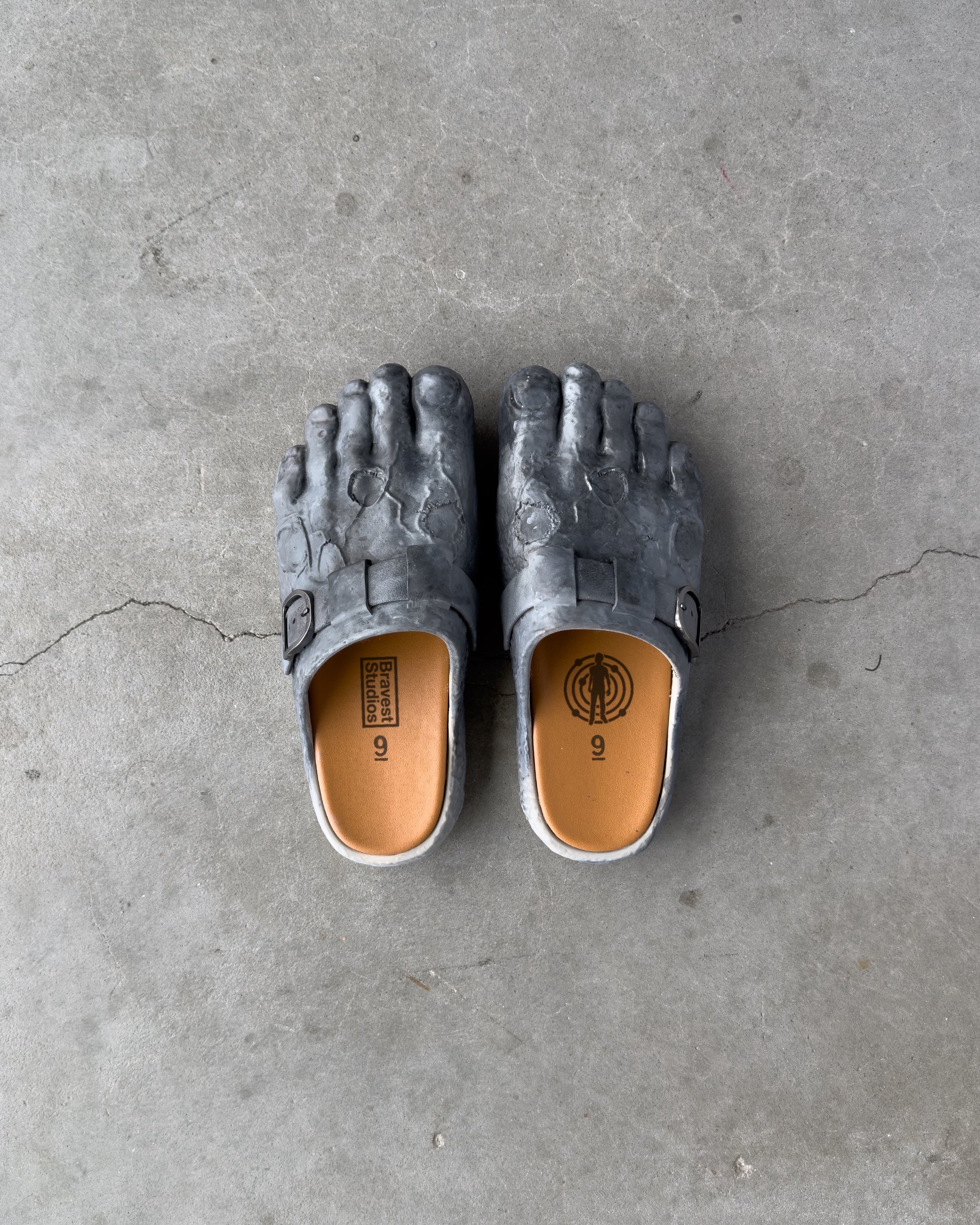 Moon Clogs - Image 6