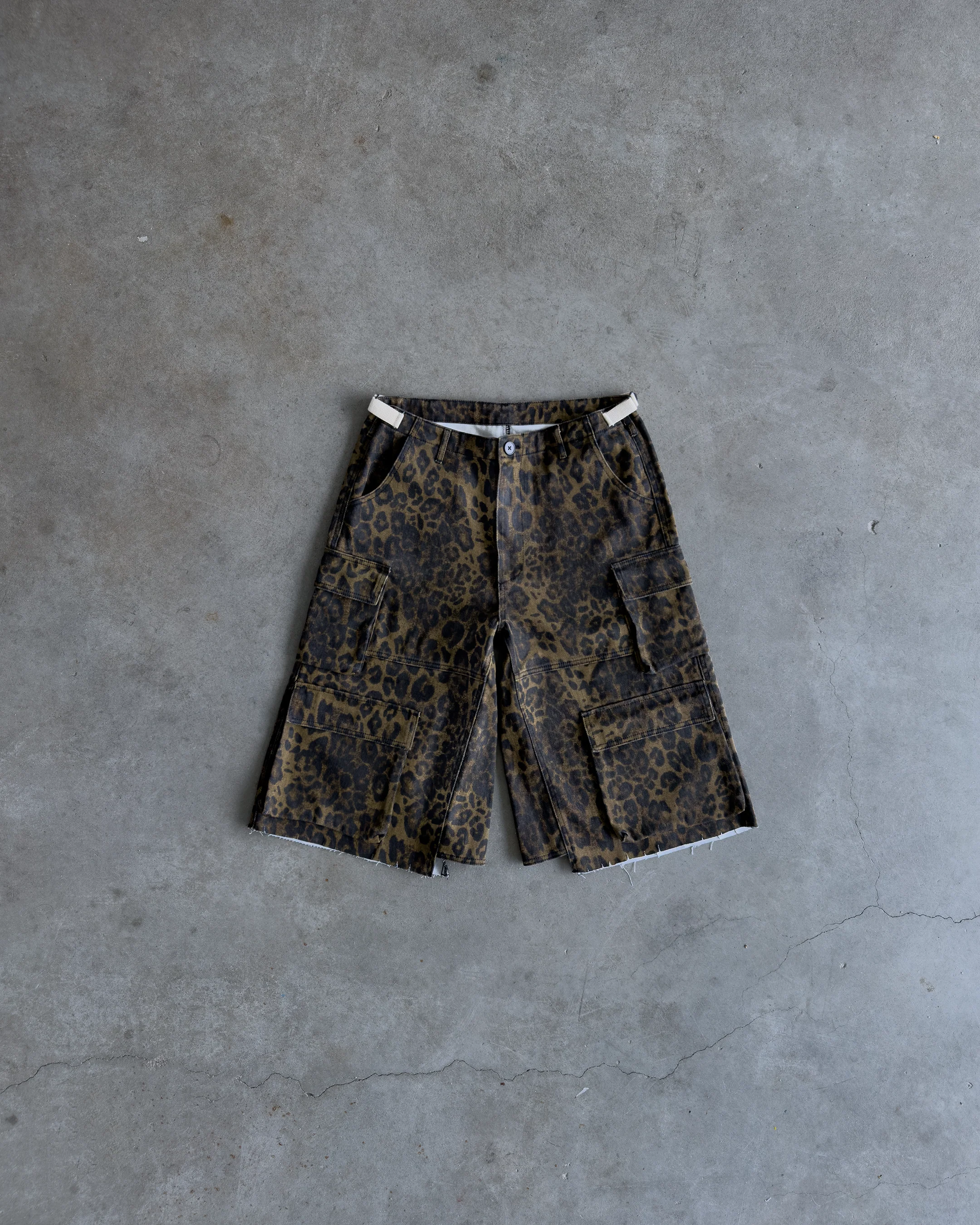 Leopard Baggy Cargo Shorts - Image 3
