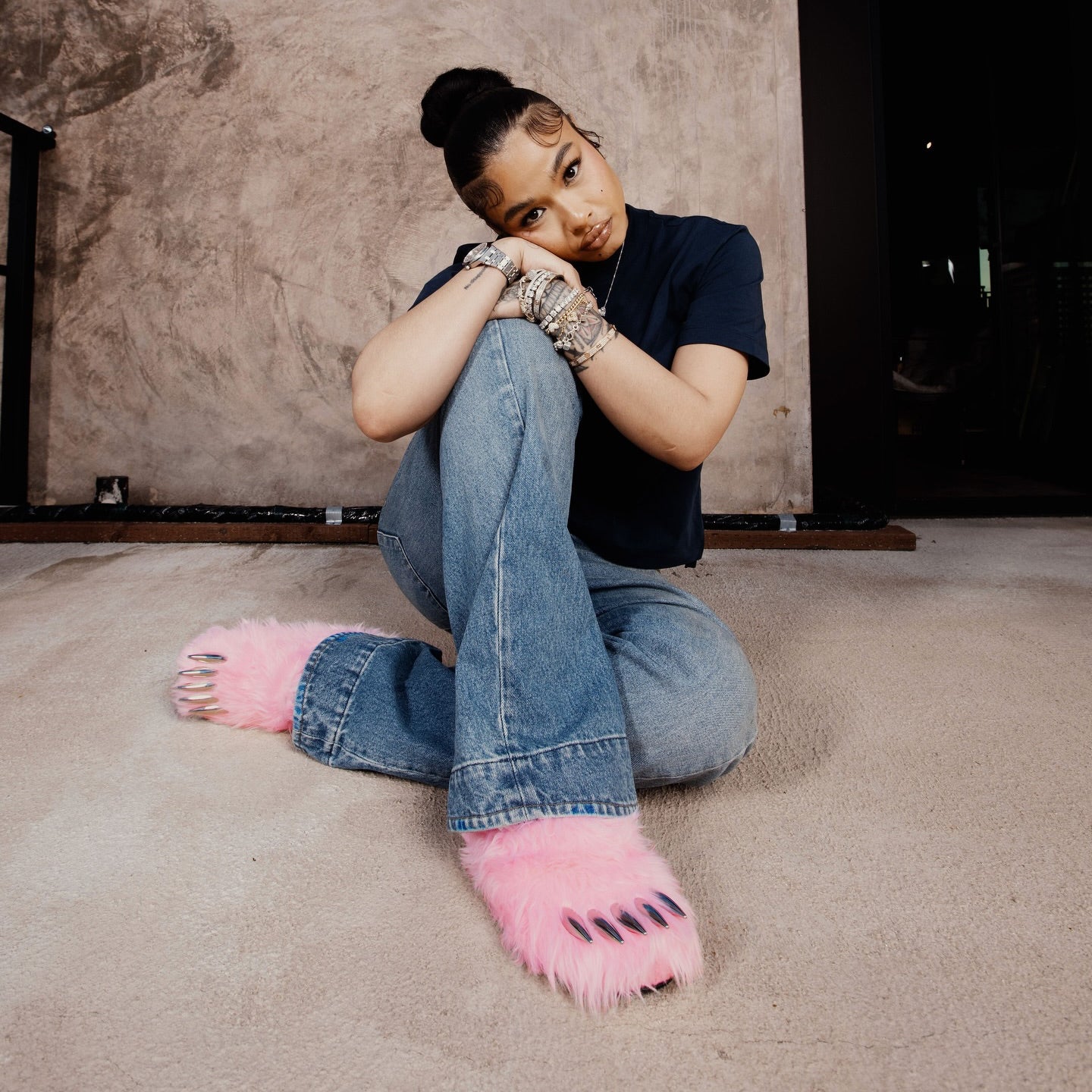 [SOLD OUT] Pink Bear Claw Mules - Image 5